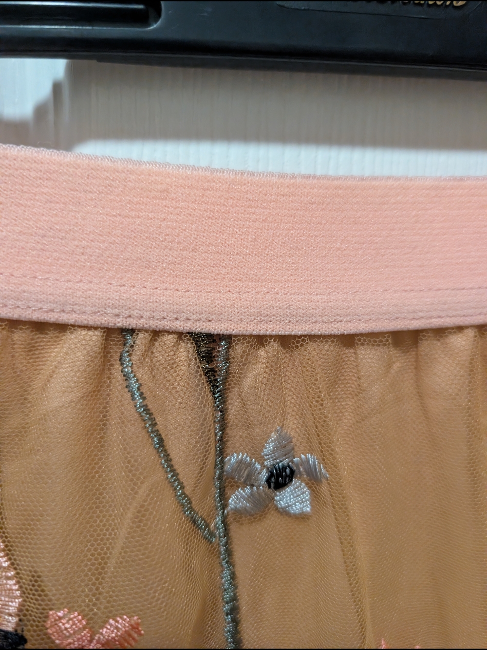 Cupio Mesh Skirt With Floral Embroidery Size XL - Picture 5 of 7
